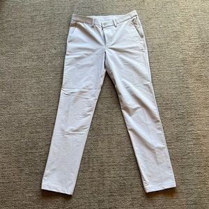 Mens CRZ  YOGA men’s stretch golf pants. Grey pants size 34